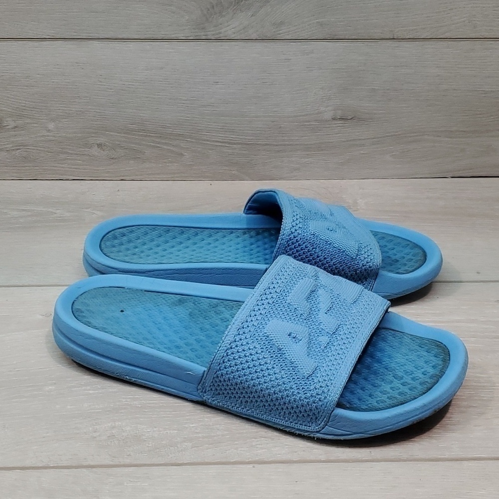APL Womens Big Logo Slide Labs Flats shoes sz 8